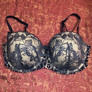Victoria’s Secret Balconet Bra 34DD